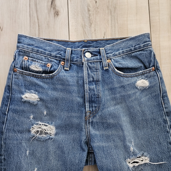 Levis Distressed Straight Jean - Picture 3 of 6